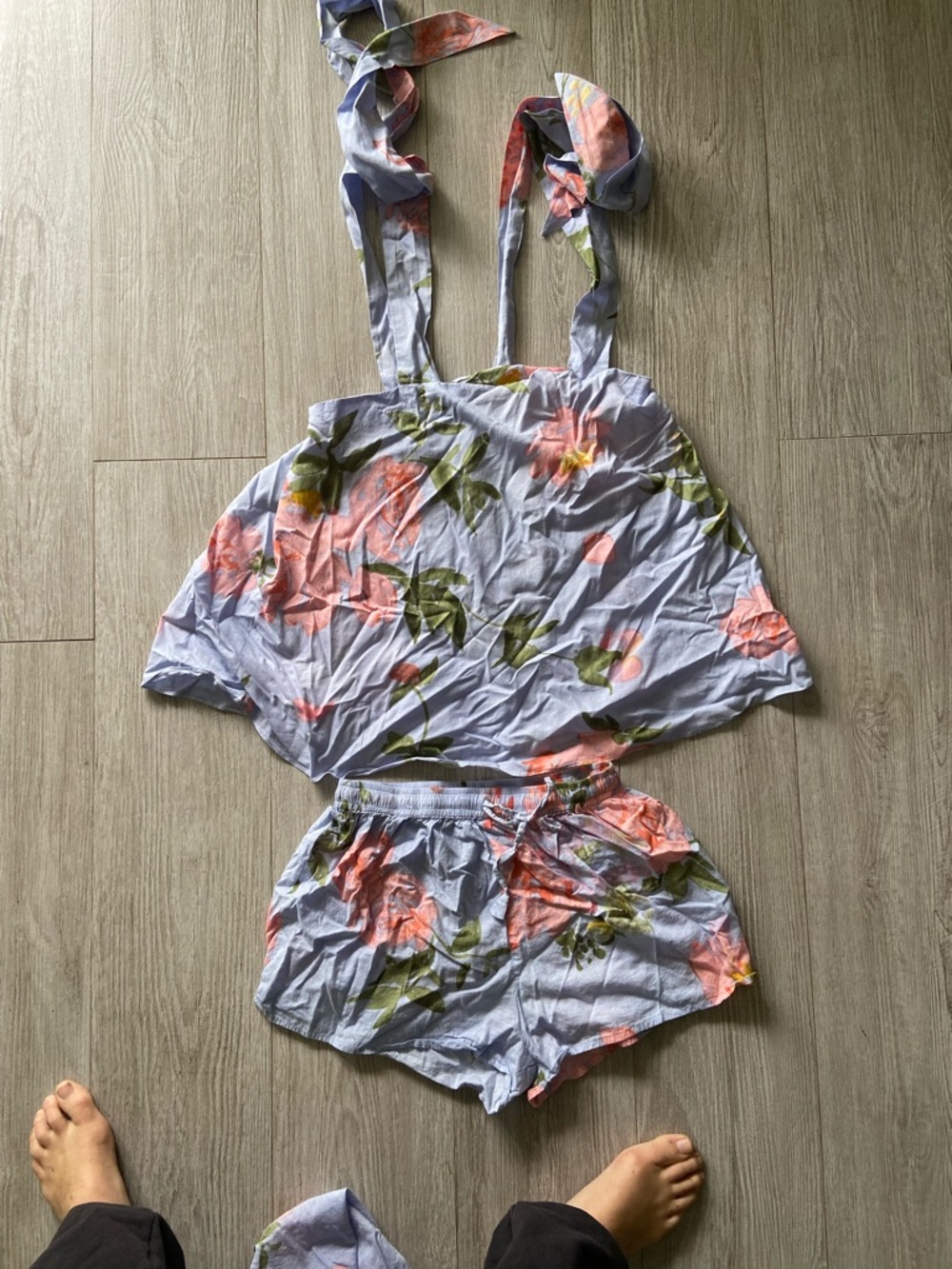 Light Blue Floral Tie-Strap Crop Top & Shorts Set
